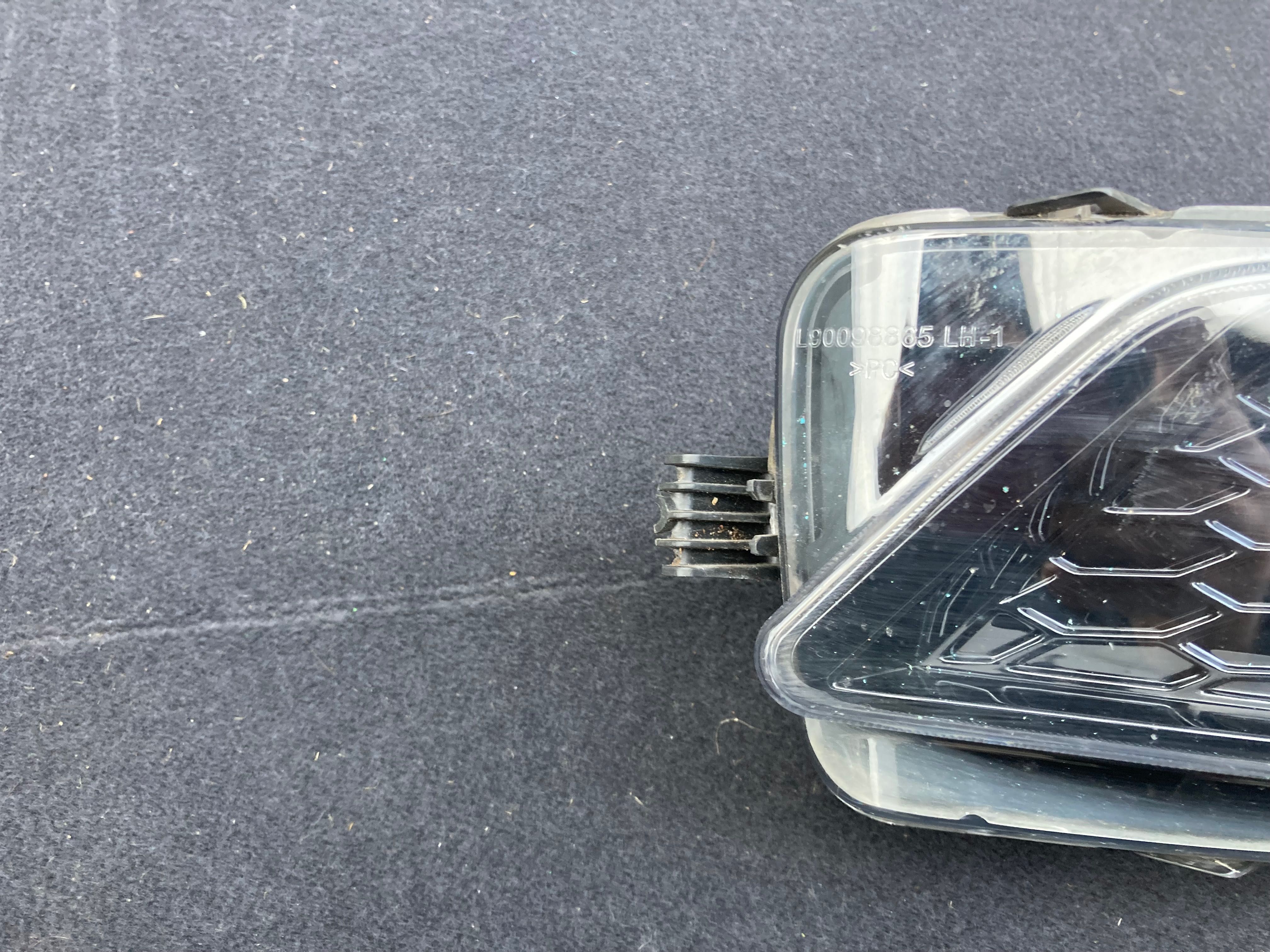 Vw Polo лява дневна светлина. 17-20г.
2G0941661B. Valeo. Поло.
