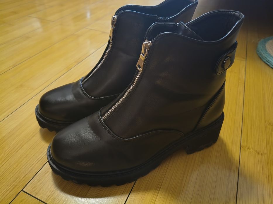 Ghete piele mărime 38