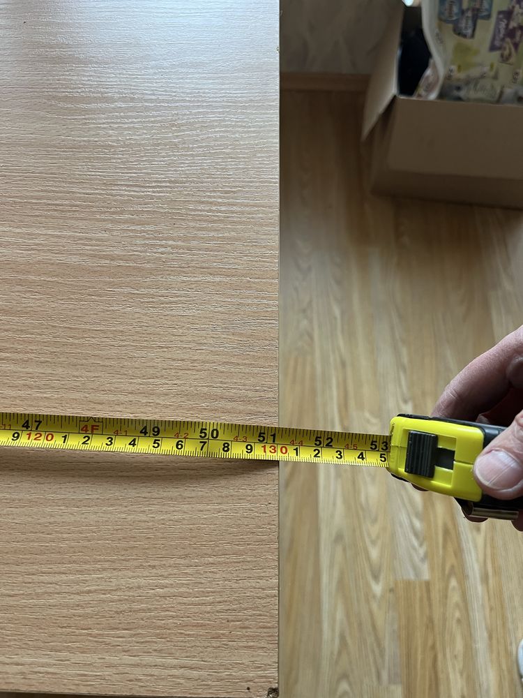 Продавам използвано бюро