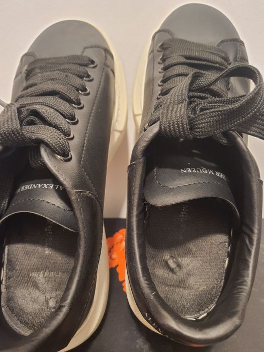 Vând adidași damă