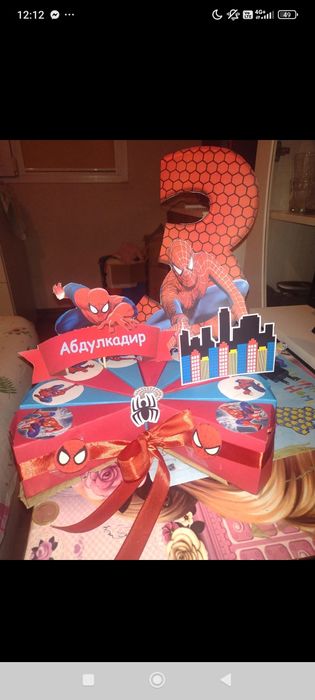 Изработка на парти украса,картонени торти и арки