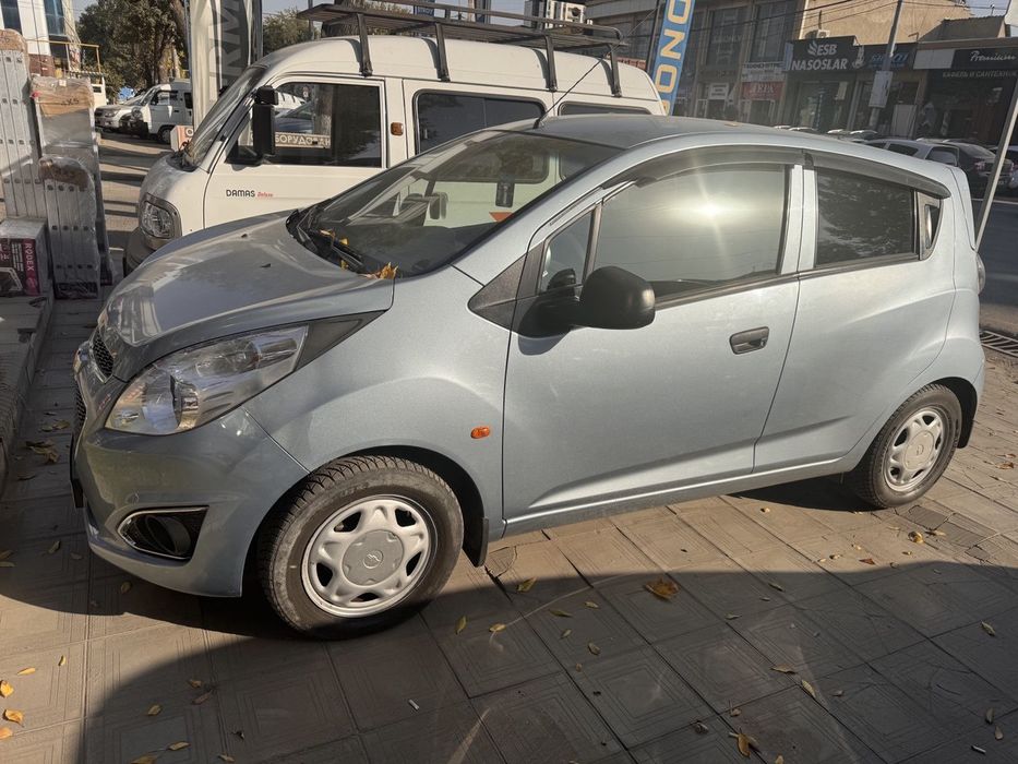 Spark ранги дельфин 2012 йил 200 000 юрган мотор 1 механика газ метан