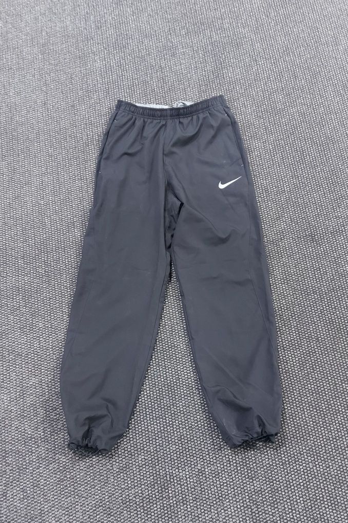 Nike анцуг M размер