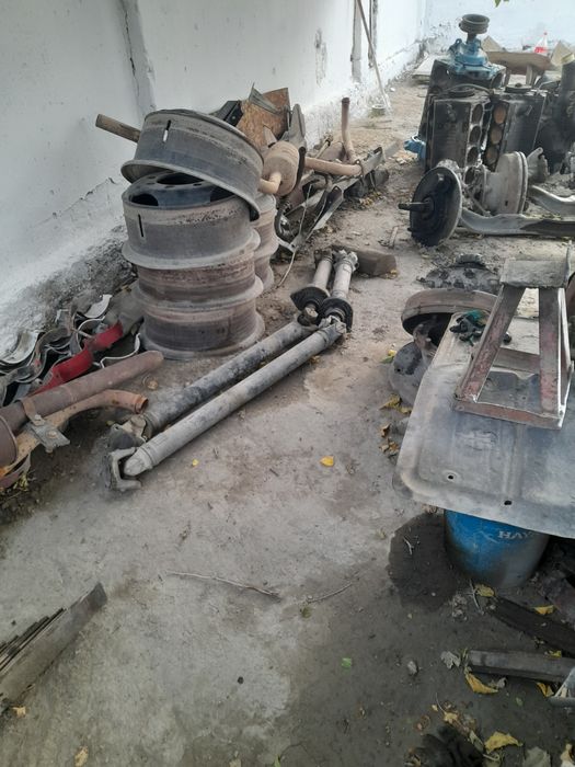 Зил запчастлар сотилади