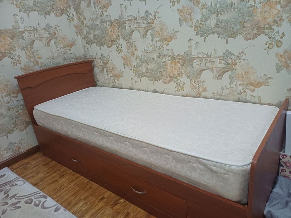 3 в 1 мебель сотилади кровать, книжная полка  ойнали камод