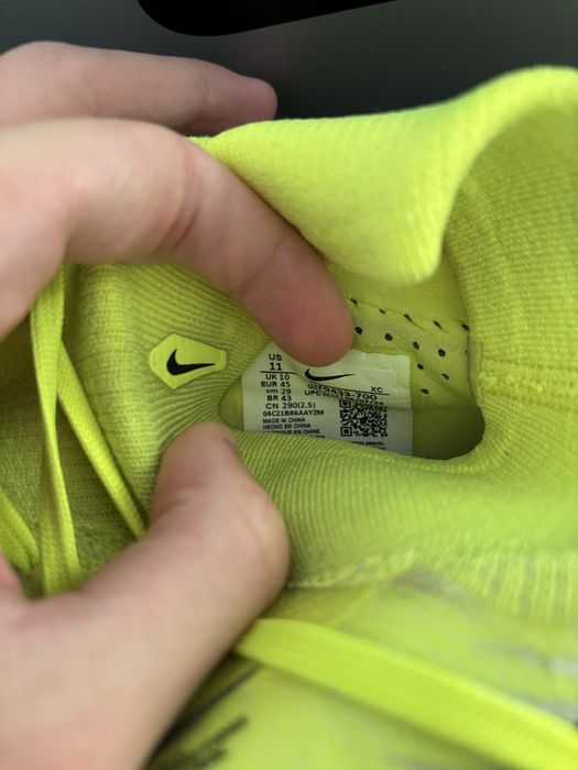 Ghete de fotbal nike mercurial