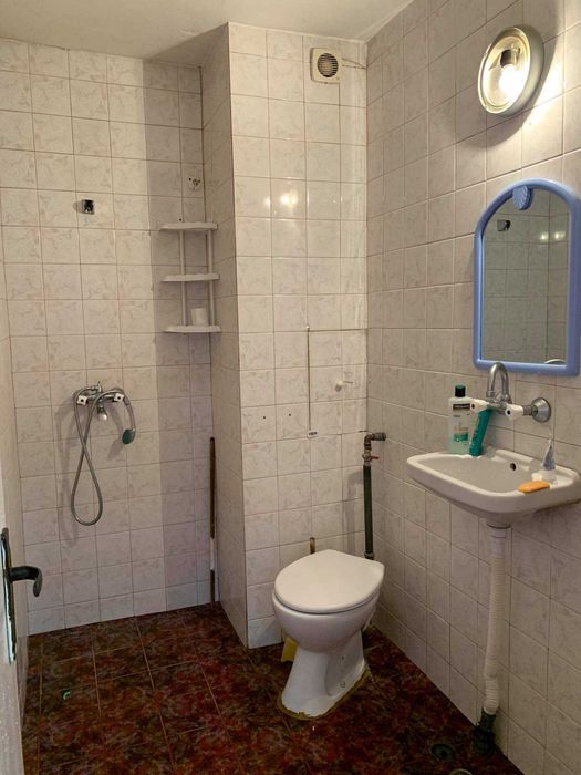 Дава се под наем Двустаен апартамент в Бургас, Възраждане - 55 кв.м за 153 € - Снимка #1