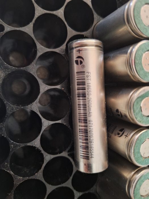 Lot 36 celule FST 2600 mah nominal recuperate!
