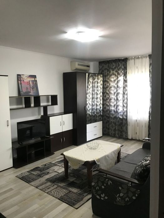 De închiriat apartament cu două camere – Zona Dacia