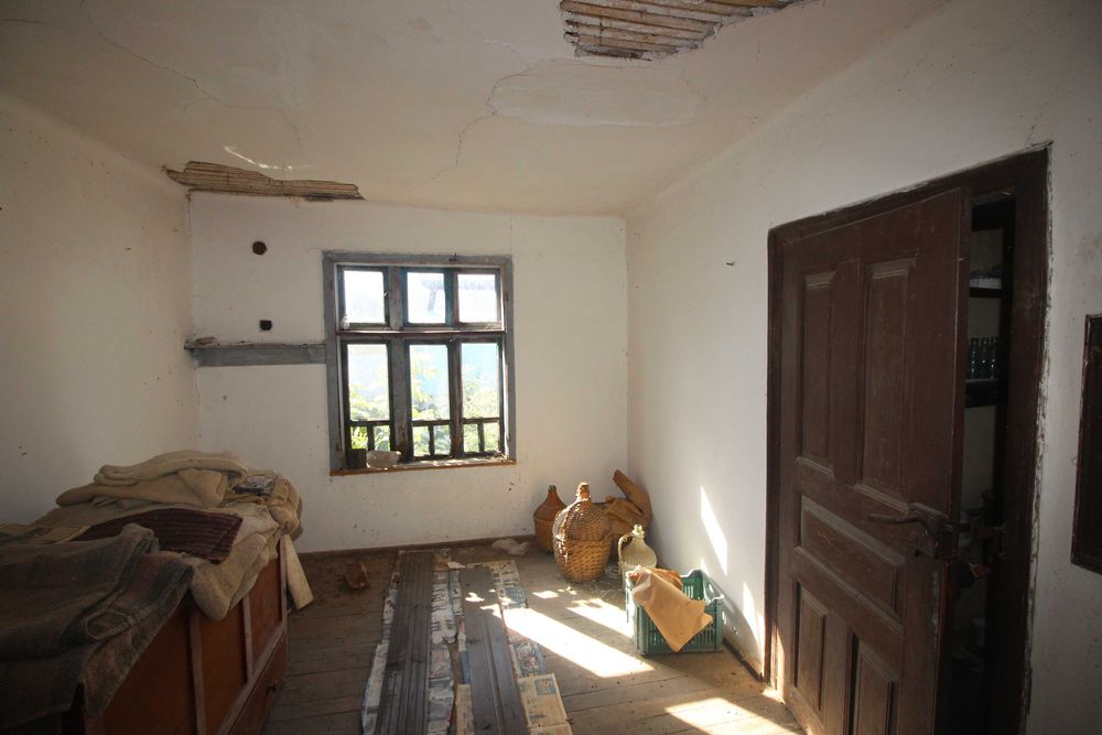 Продава се Къща в с. Здравковец, Област Габрово - 58 кв.м за 299 €/кв.м - Снимка #1