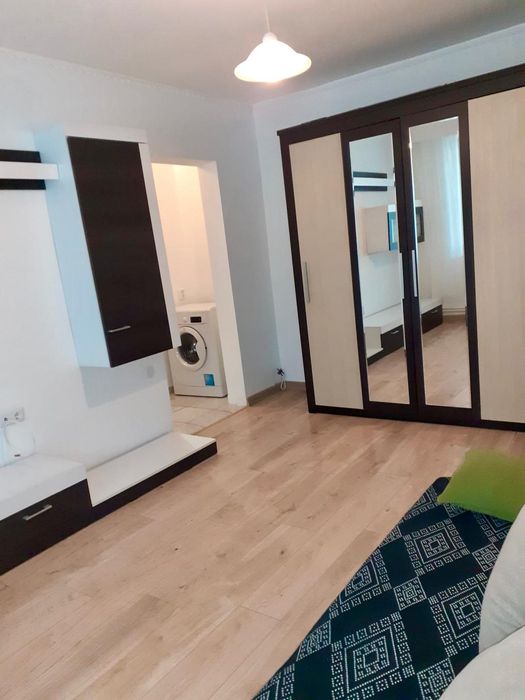 Închiriez apartament 2 cam