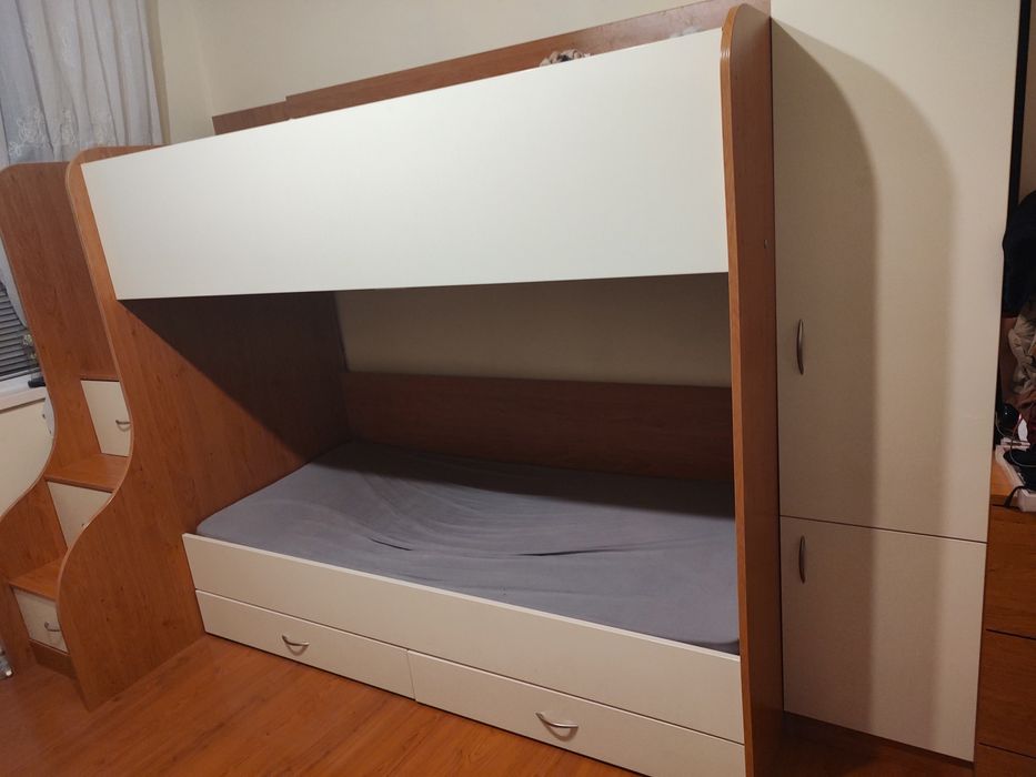 Двуетажно детско легло