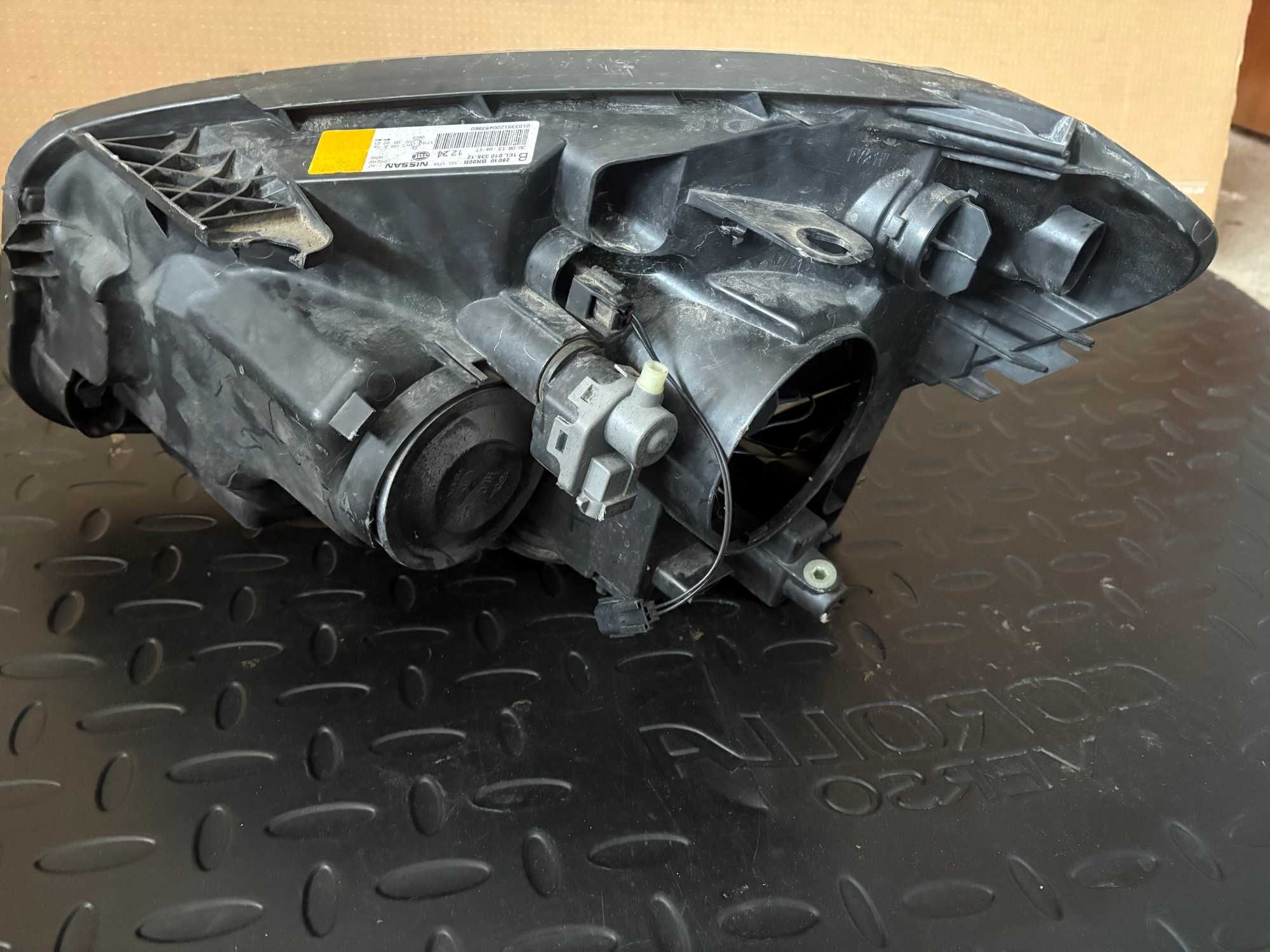 Десен фар за Нисан Кашкай / Nissan Qashqai 2010 - 2014