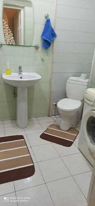 Сдается 2х комнатная квартира м.Ойбек гостиница Grand Mir (г.Россия)