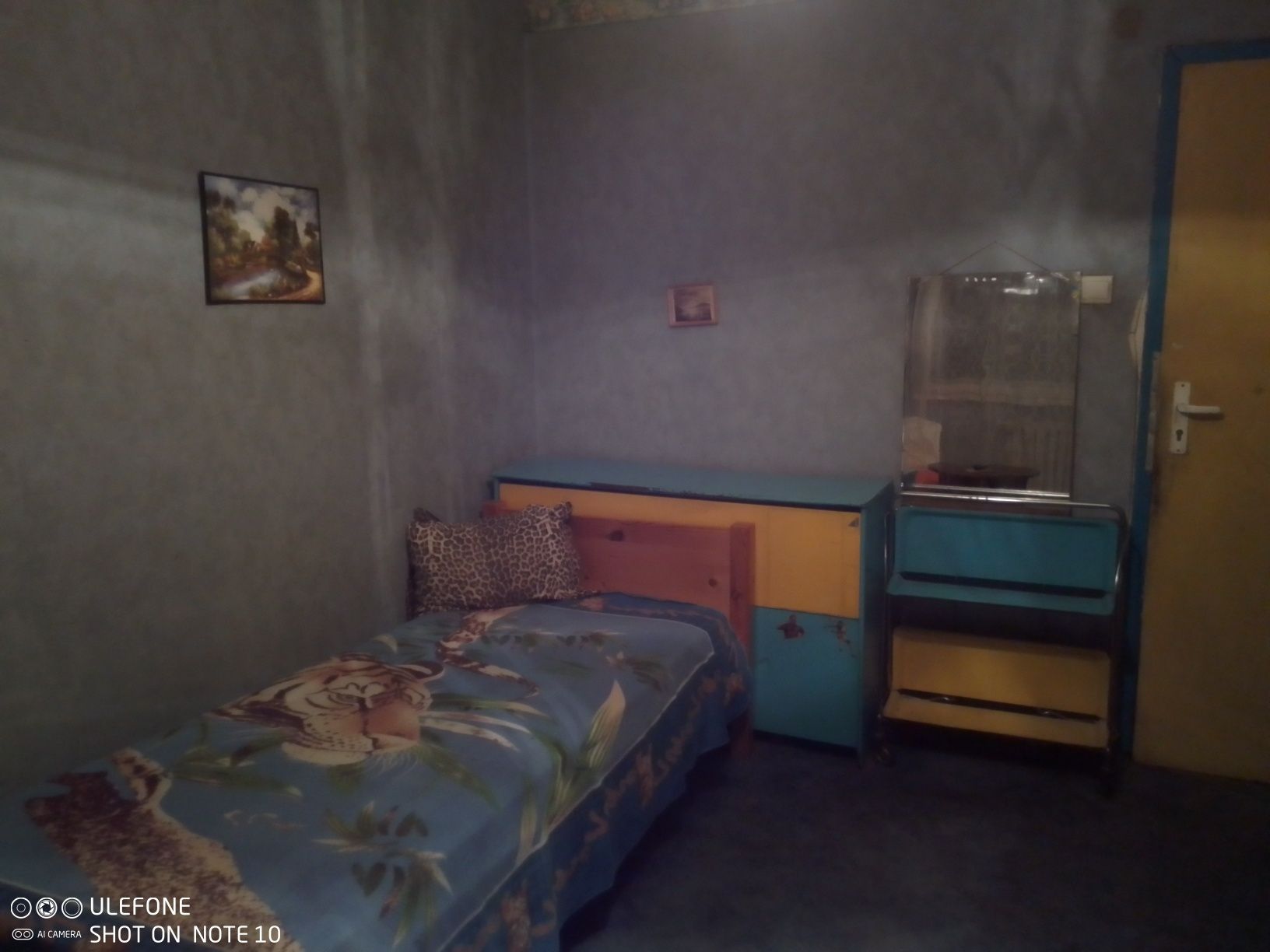 Дава се стая под наем-в център НДК