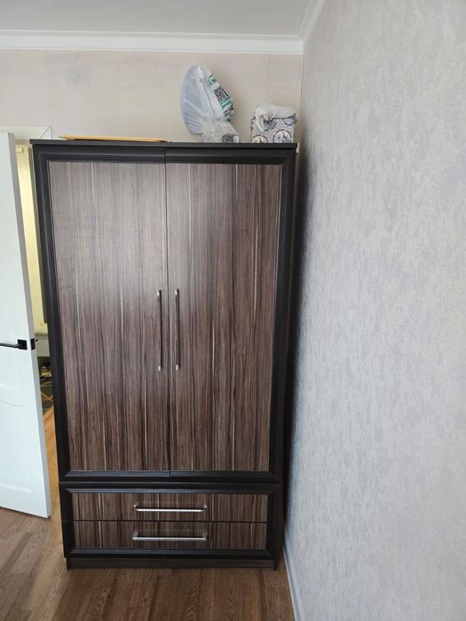 Шкаф б/у, отличное состояние — забирай выгодно
