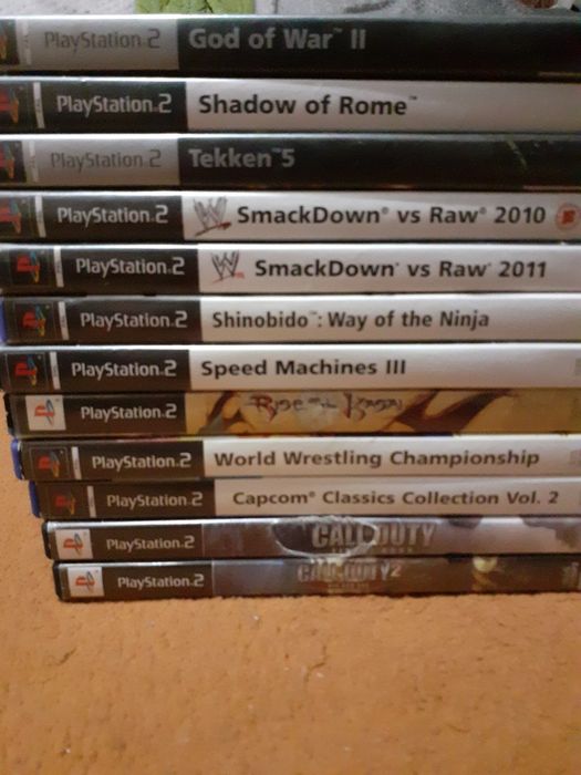 vând jocuri ps 2