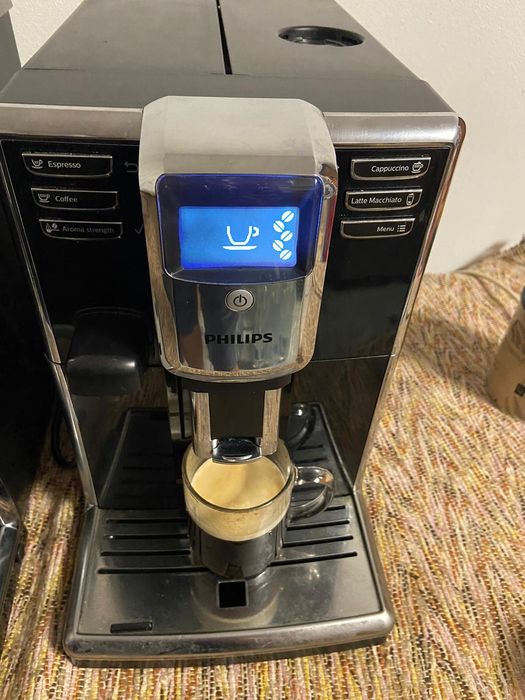 Espresor cafea boabe și măcinată Philips