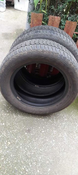 Anvelope iarna 2 buc. Pirelli 205/60/R16 si 2 buc. Debica 205/60/R16