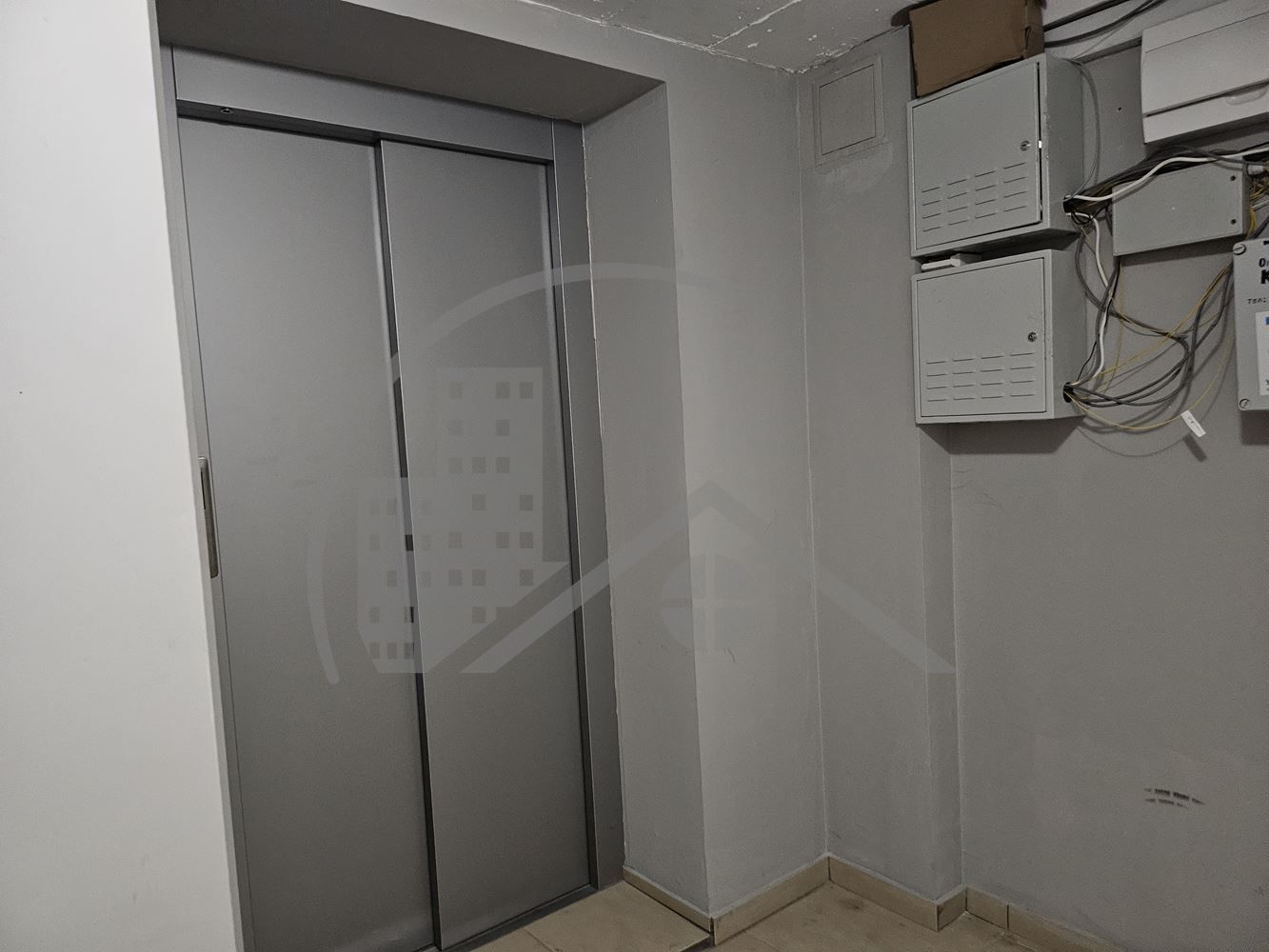 Гараж в Варна-Кайсиева градина площ 1250 цена 20000