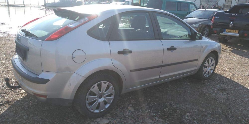 Vând Ford focus 1.8 Diesel