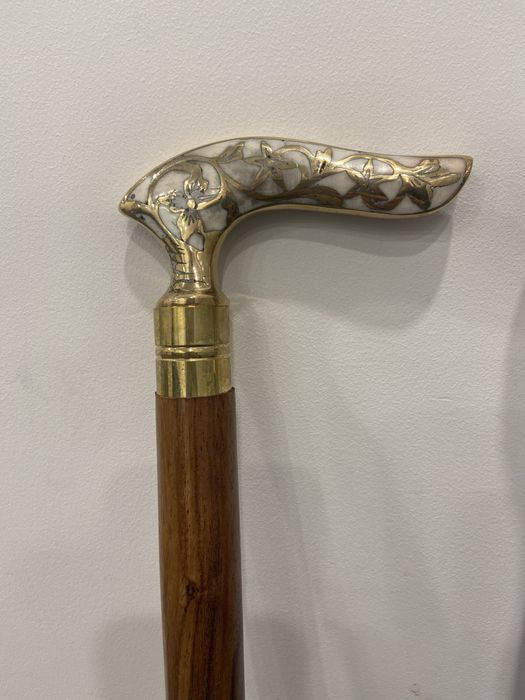 Baston lemn ,maner alama ,inaltime 95 cm