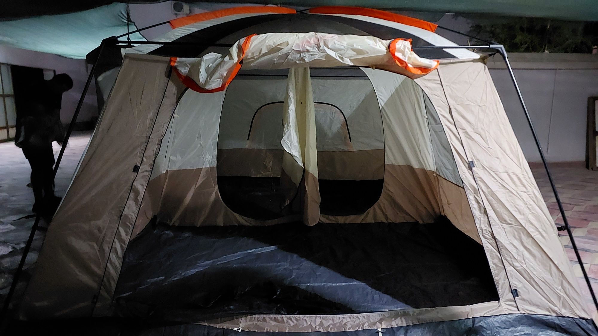Продаётся палатка(новая)