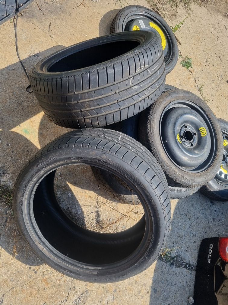Две летни гуми 275/40/20 перфектни