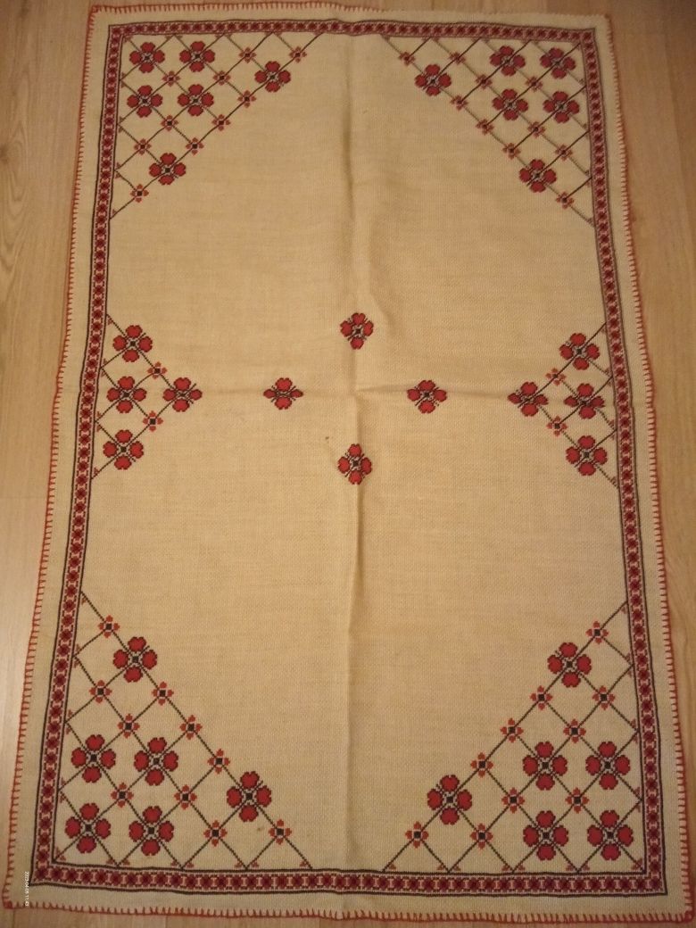 Mileu + fata de masă broderie manuală artizanat