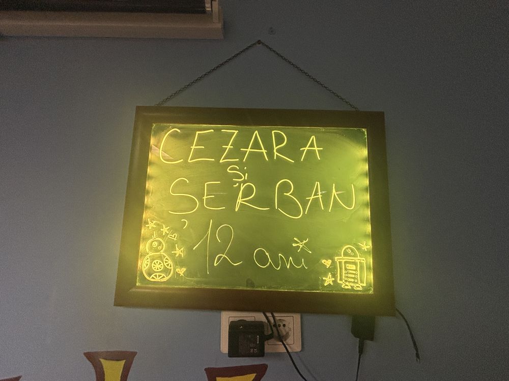 Tablă luminoasă LED