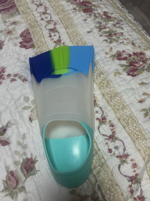 Продам ласты 24-26 размер