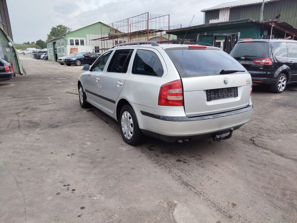 Dezmembram Skoda Octavia 2 2006 1.9tdi BKC Manual