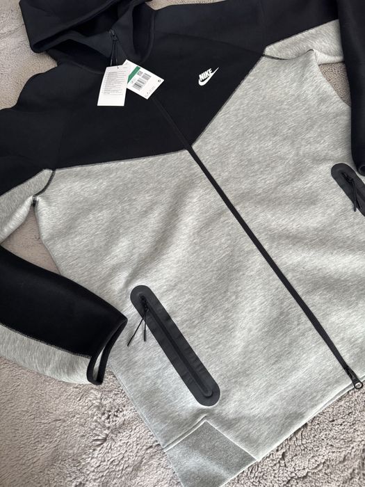 Nike tech fleece Горнище