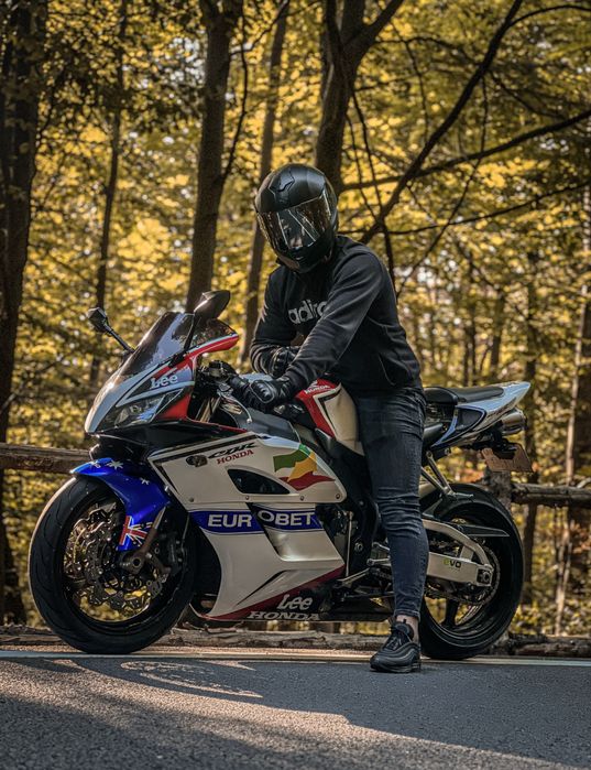 Honda CBR1000RR Fireblade 2004