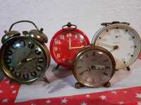 Lot ceasuri de masa vechi mecanice