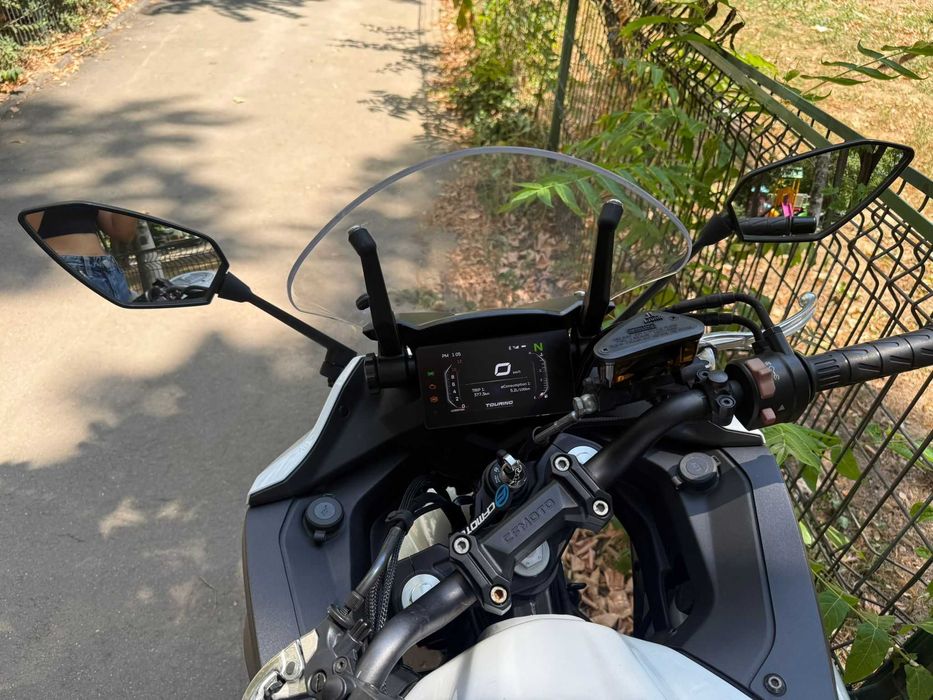 CFMOTO 650GT – 2022 – 5500 km – Garanție, ABS, GPS, revizie la zi