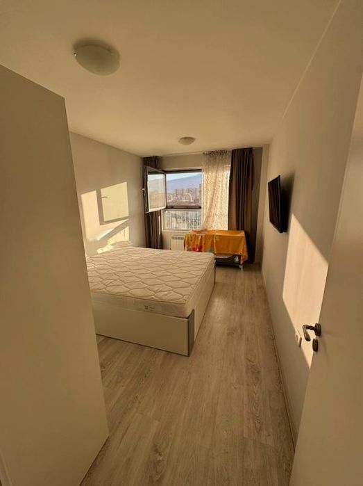 Дава се под наем Двустаен апартамент в София, Света Троица - 64 кв.м за 715 € - Снимка #3