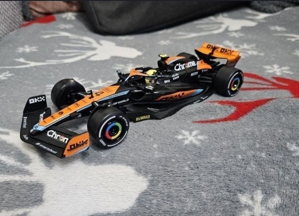Macheta metalica formula 1 McLaren scara 1:24 noua