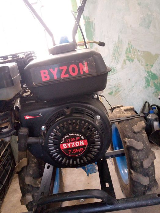 Motoblok byzon 7,5 HP sotiladi