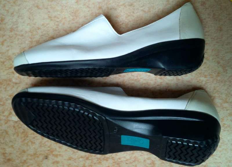 CAPRICE - чисто нови немски анатомични обувки от естествена кожа