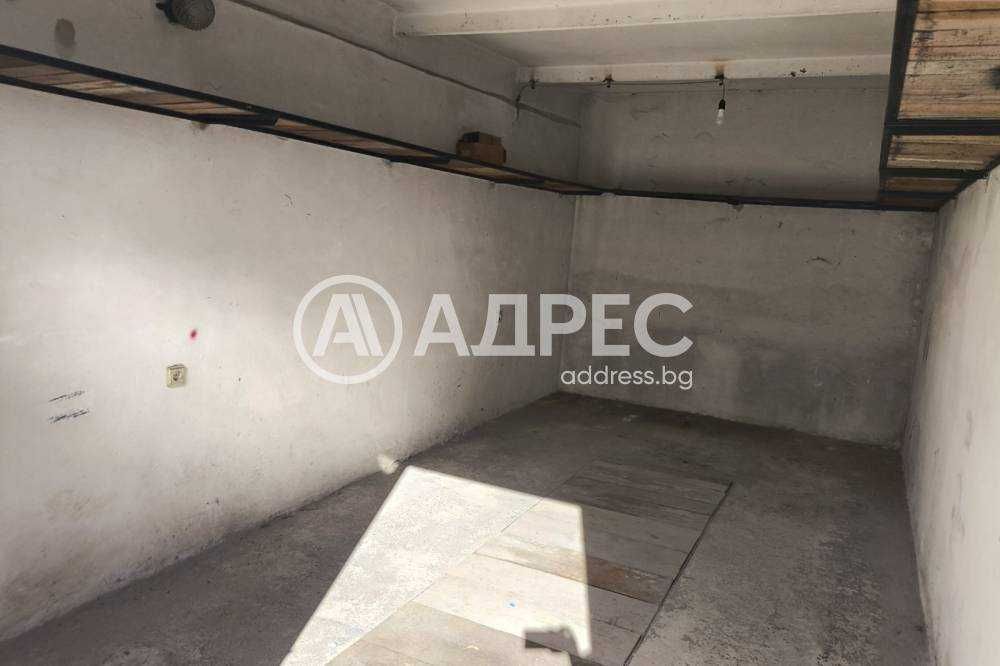 Тухлен гараж в кв. "Абритус"!