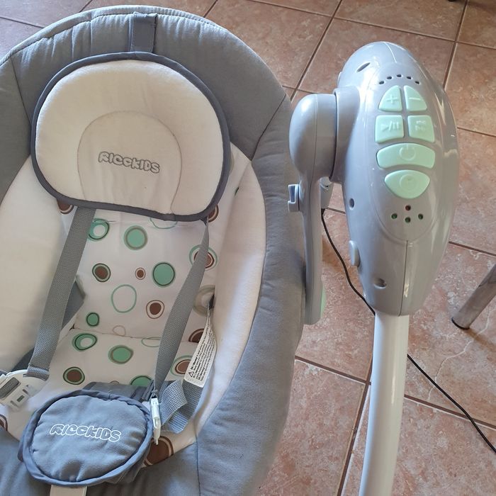 Leagan electric bebelusi