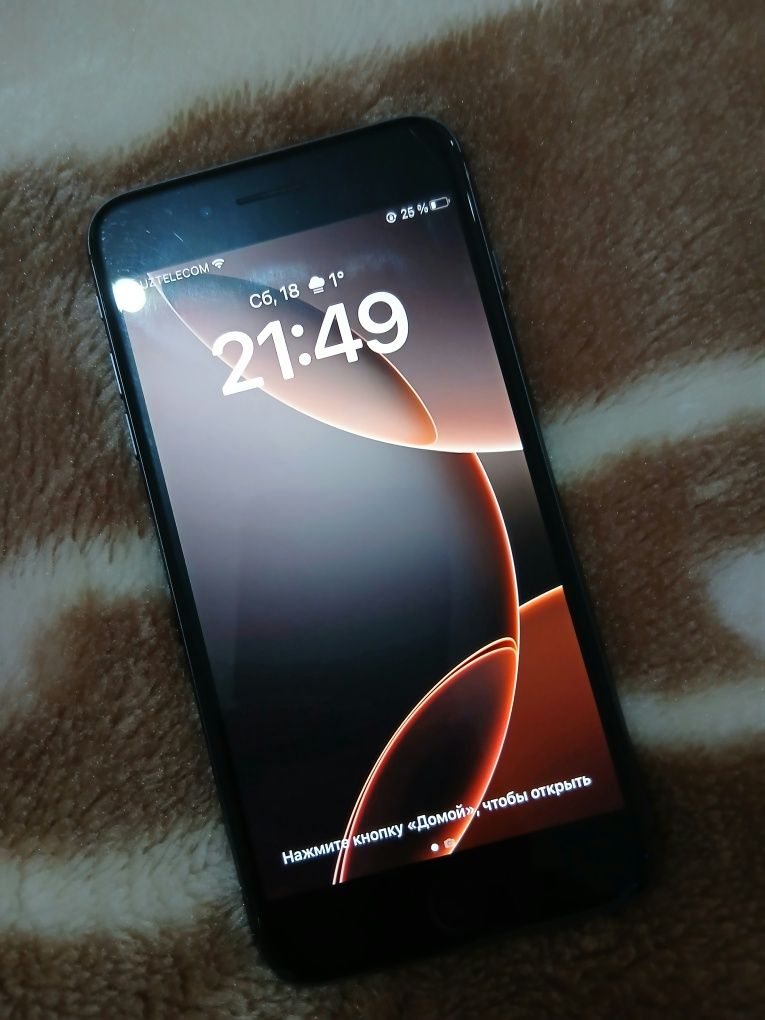 Iphone 8 plus 64 gb qora