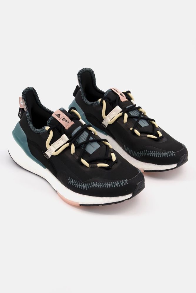 Маратонки Adidas ultraboost x Parley 36.5