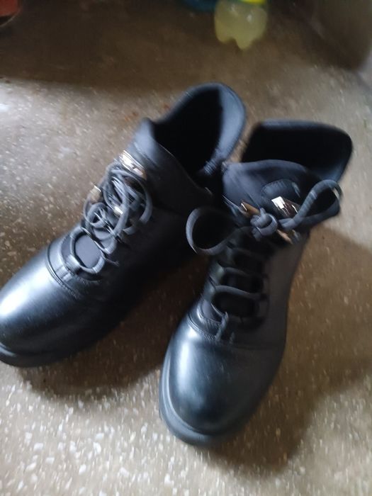 Ghete dama mărime 37