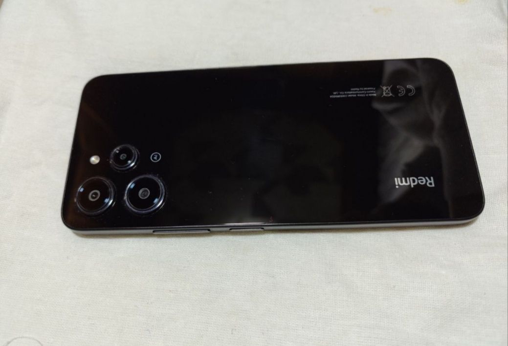 Redmiy 12 8/256g