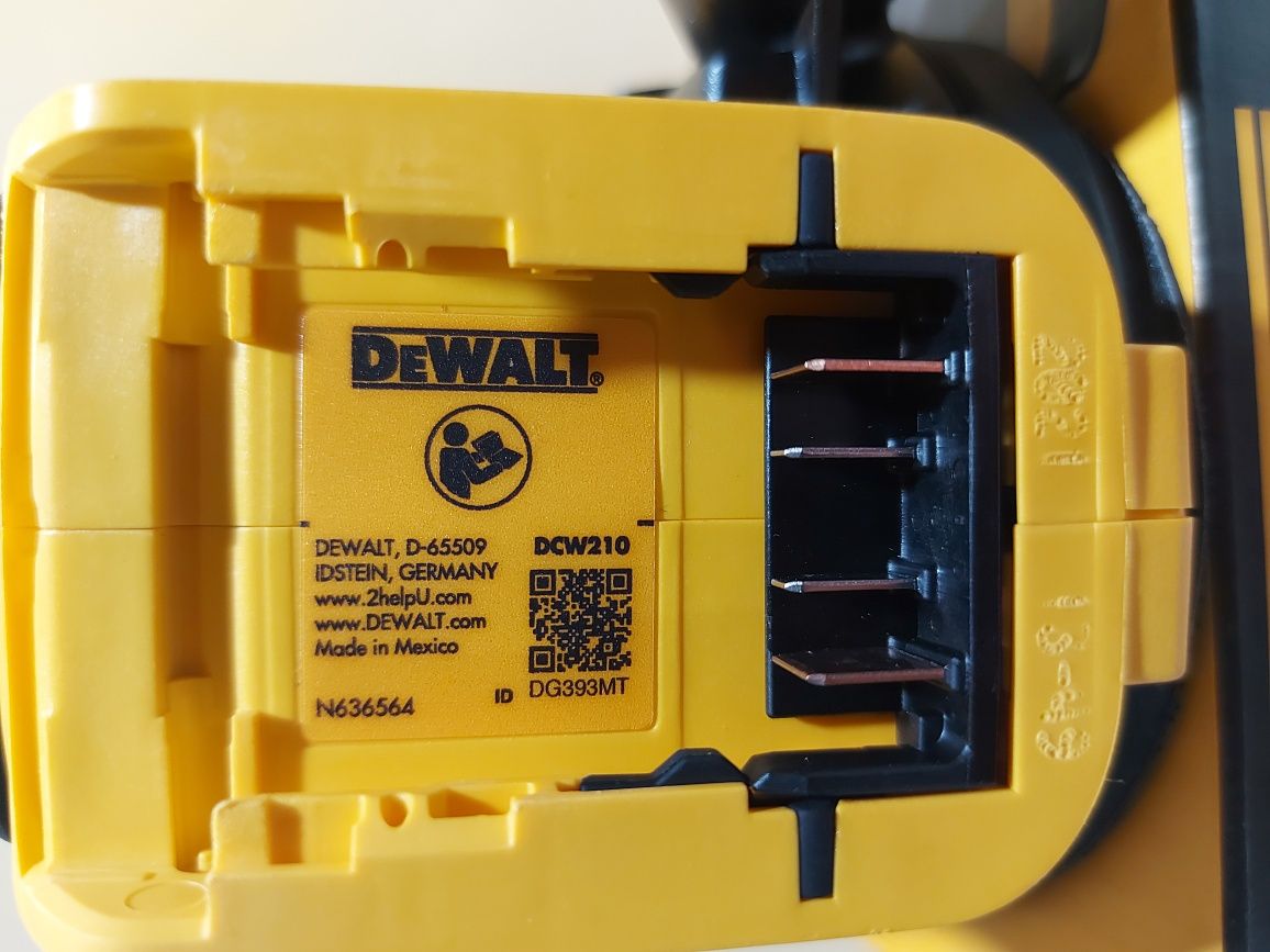 Нов акумулаторен ротационен виброшлайф Dewalt DCW210N