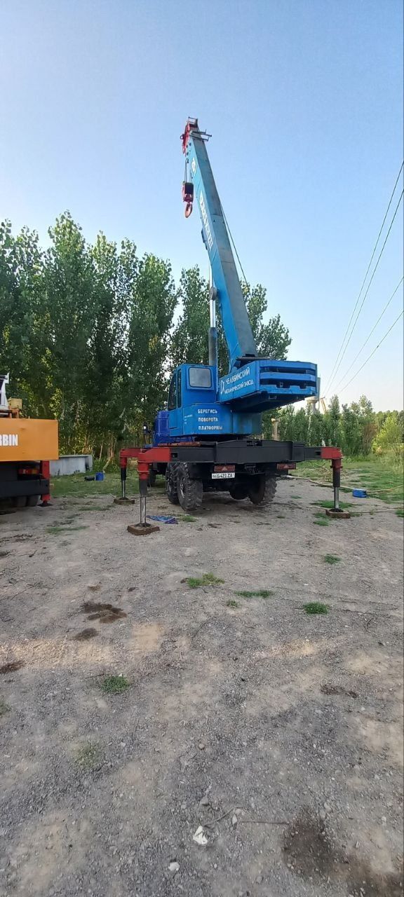 Урал автокран 25 тонн