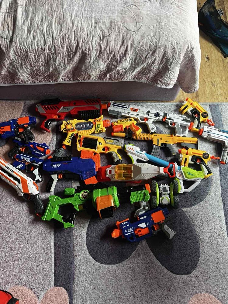 NERF пушки и пистолети за деца