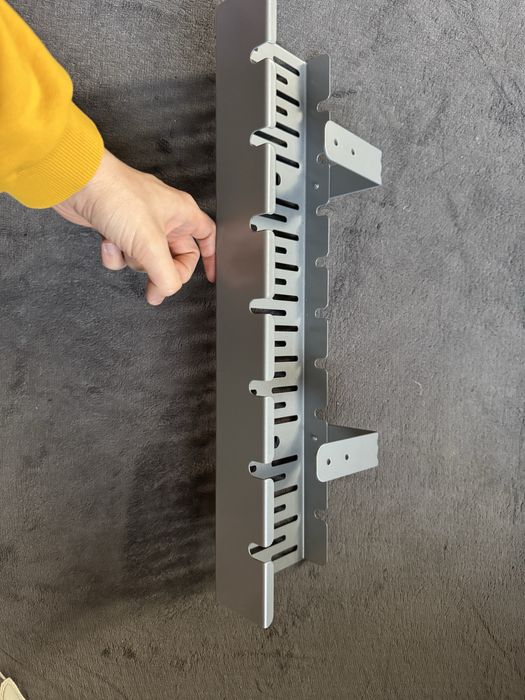 Органайзер за кабели и разколители на Chairpro